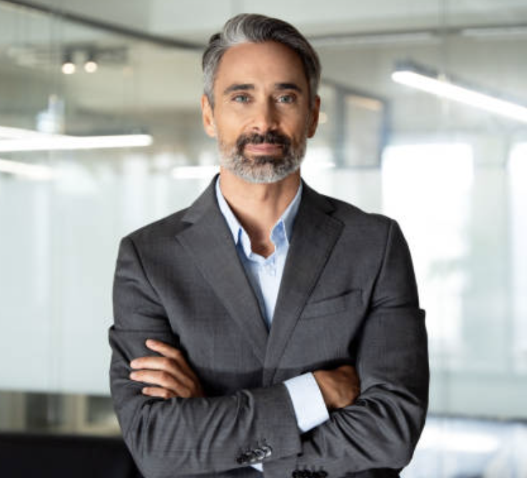 Portrait of Luis Magana, CEO and Owner of Advanced 3PL